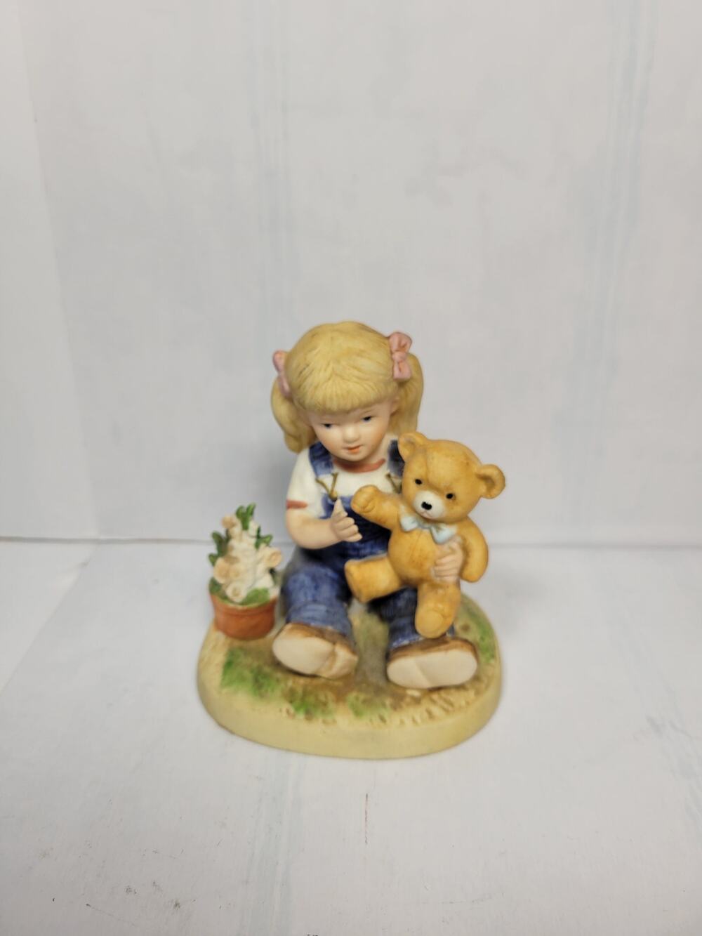 Vintage Denim Days, Homco Figurine 1504 Debbie After Morning Chores